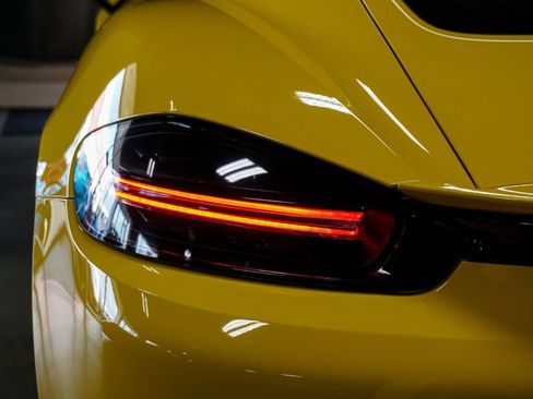 Used 2019 Porsche 718 Cayman RWD image 67