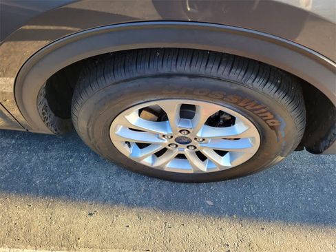 Certified 2022 Ford Escape SE w/ Convenience Package image 9