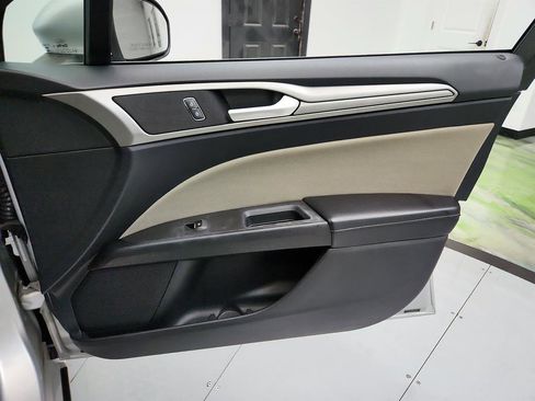 Used 2019 Ford Fusion S image 27