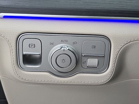 New 2026 Mercedes-Benz GLE 450 4MATIC image 26