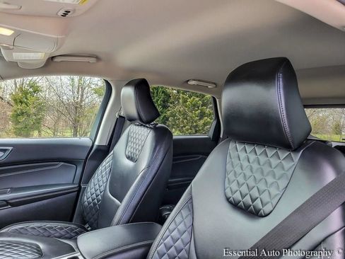 Used 2024 Ford Edge Titanium AWD/4WD image 10