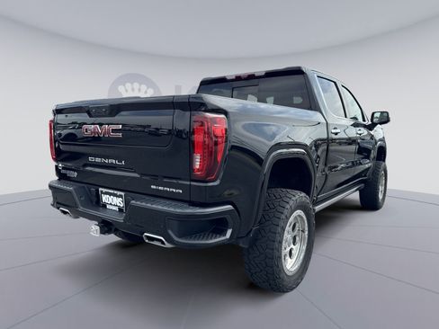 Used 2023 GMC Sierra 1500 Denali w/ Denali Reserve Package AWD/4WD image 7