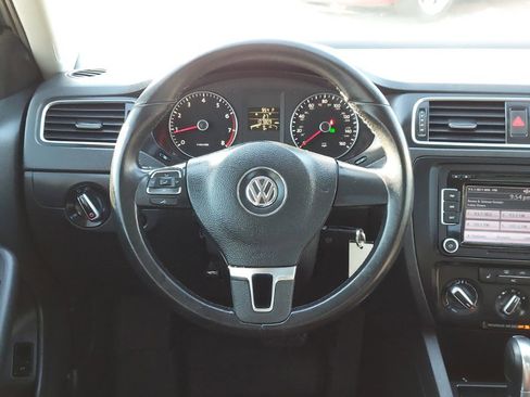Used 2012 Volkswagen Jetta SE image 12