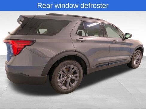 New 2026 Ford Explorer Active image 8