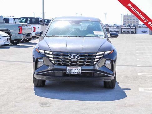 Used 2023 Hyundai Tucson SE AWD/4WD image 2