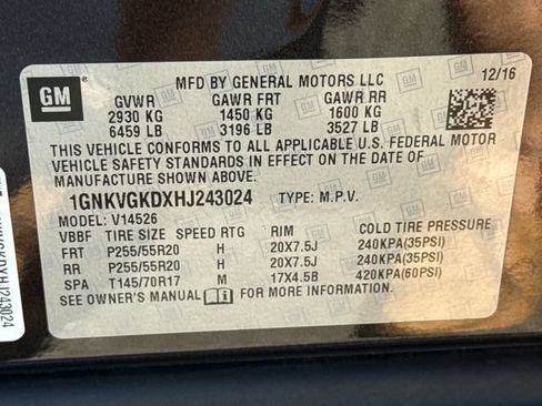 Used 2017 Chevrolet Traverse LT w/ Style and Technology Package AWD/4WD image 18
