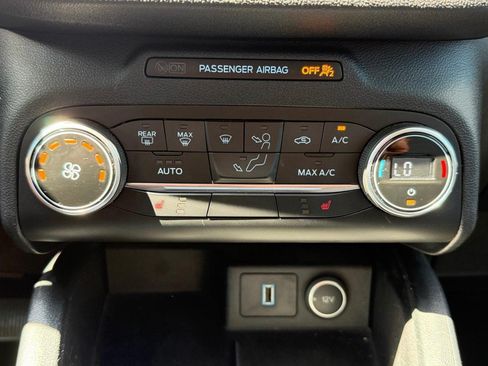 Used 2020 Ford Escape SE Sport FWD image 33