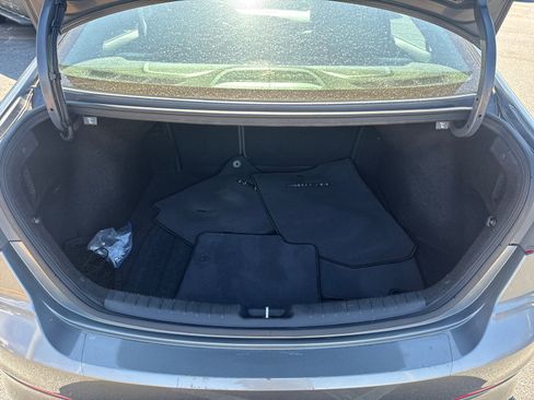 Used 2017 Hyundai Elantra Limited w/ Limited Tech Package 08 image 17