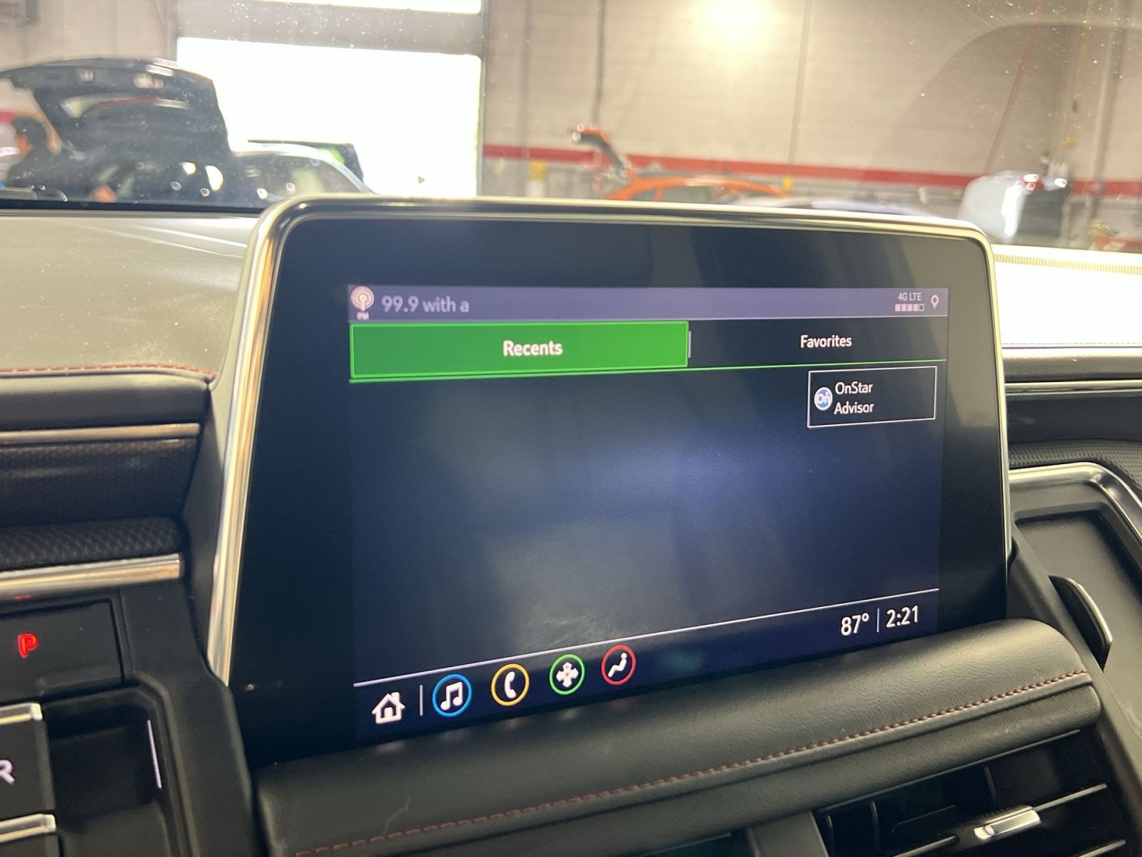 Used 2021 Chevrolet Tahoe RST w/ Luxury Package RWD image 20
