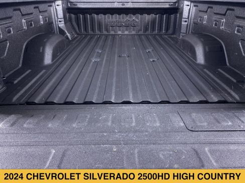Certified 2024 Chevrolet Silverado 2500 High Country w/ High Country Premium Package AWD/4WD image 31