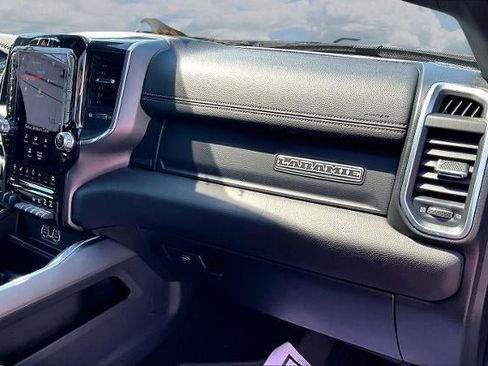 Used 2021 RAM 2500 Laramie w/ Night Edition AWD/4WD image 17