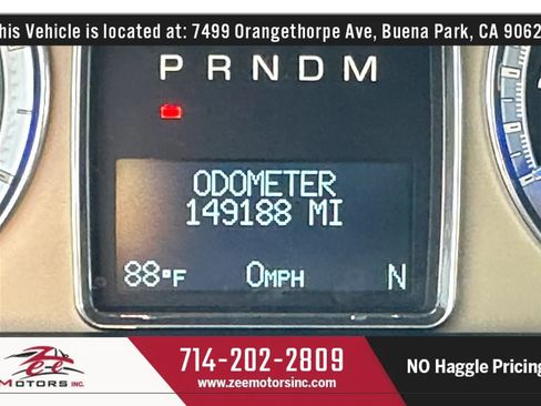 Used 2013 Cadillac Escalade Platinum AWD/4WD image 26