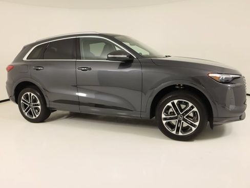 Certified 2025 Audi Q5 Premium w/ Premium Plus AWD/4WD image 6