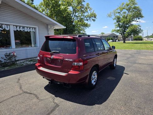 Used 2007 Toyota Highlander 2WD w/ 3rd Row image 7