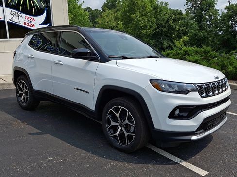 New 2026 Jeep Compass Limited AWD/4WD image 2