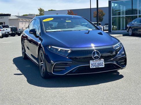 Used 2023 Mercedes-Benz EQS 580 4MATIC Sedan image 7