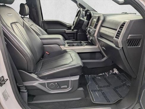 Used 2017 Ford F350 Platinum w/ Platinum Ultimate Package image 18