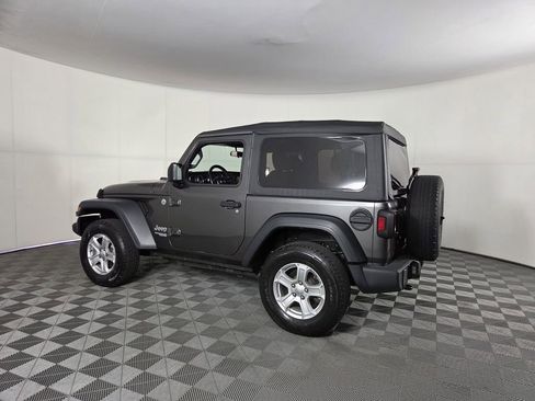Used 2018 Jeep Wrangler Sport image 8