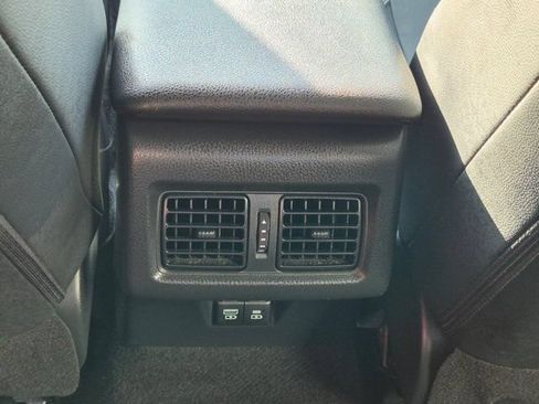 Used 2025 Toyota Camry SE FWD image 16