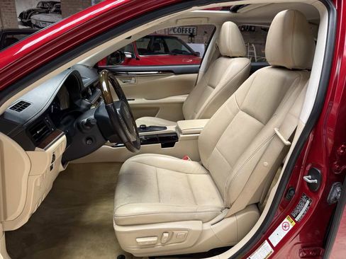 Used 2013 Lexus ES 350 w/ Luxury Pkg FWD image 25
