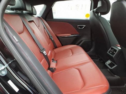 Used 2025 Kia K4 GT-Line Turbo image 8