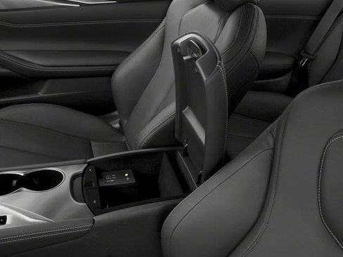 Used 2017 INFINITI Q60 Red Sport 400 RWD image 18
