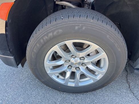Used 2024 Chevrolet Tahoe LT AWD/4WD image 10