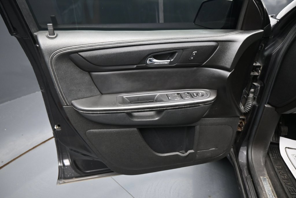 Used 2016 GMC Acadia SLT w/ Sun And Destination Package AWD/4WD image 10