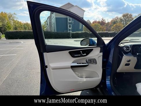Certified 2026 Mercedes-Benz GLC 300 4MATIC image 11