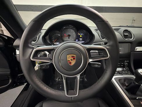 Used 2024 Porsche 718 Cayman S RWD image 25