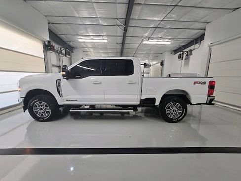 Used 2024 Ford F250 Lariat w/ FX4 Off-Road Package AWD/4WD image 4