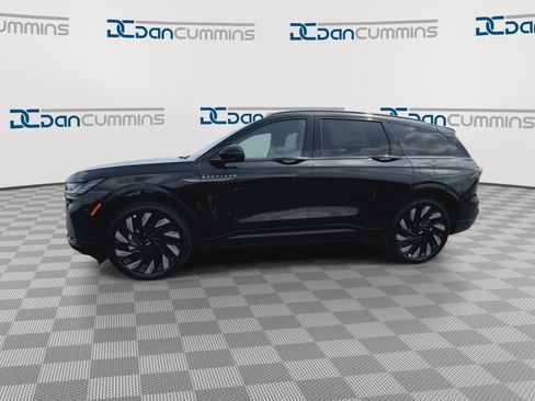 New 2026 Lincoln Nautilus Reserve w/ Jet Appearance Package AWD/4WD image 5