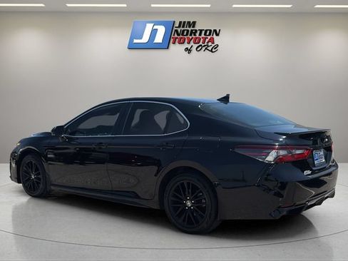 Used 2024 Toyota Camry SE FWD image 7