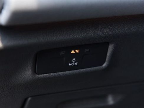New 2026 Volkswagen Tiguan SE AWD/4WD image 11
