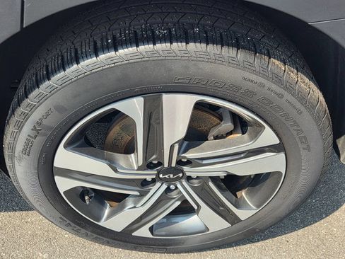 Used 2023 Kia Sorento EX AWD/4WD image 10