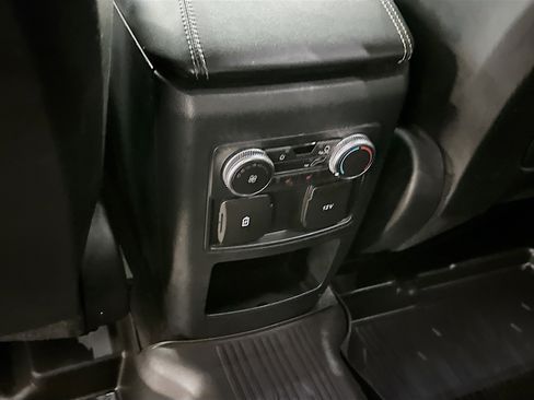 Used 2020 Ford Explorer XLT w/ Equipment Group 202A AWD/4WD image 28