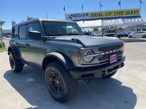 New 2026 Ford Bronco Badlands w/ Sasquatch Package AWD/4WD image 7