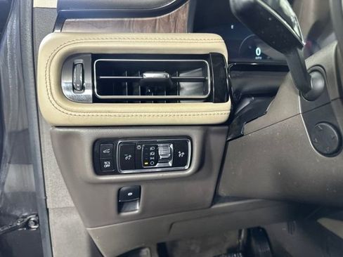 Used 2023 Lincoln Nautilus Reserve w/ Class II Trailer Tow Package image 19