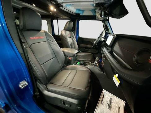 New 2026 Jeep Wrangler Unlimited Rubicon AWD/4WD image 30