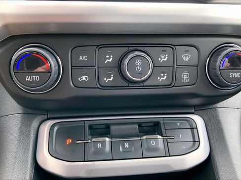 Used 2020 GMC Acadia SLT w/ Premium Package FWD image 35