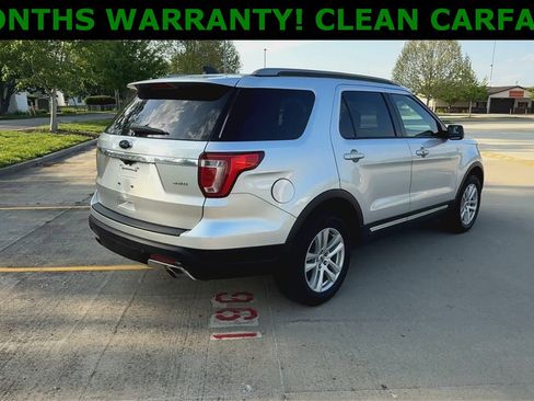 Used 2018 Ford Explorer XLT image 9