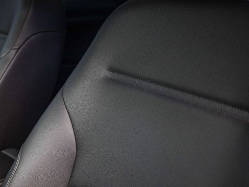 Used 2019 Volkswagen Golf SE image 21