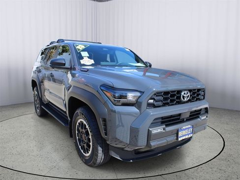 Used 2025 Toyota 4Runner TRD Off-Road Premium AWD/4WD image 1