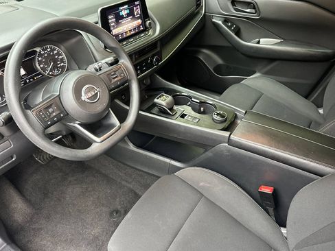 Used 2024 Nissan Rogue S AWD/4WD image 10