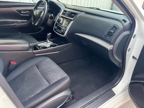 Used 2018 Nissan Altima 2.5 SV image 13