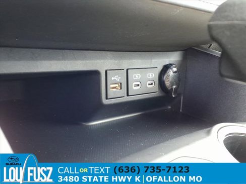 Used 2023 Toyota Highlander LE image 14