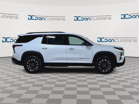 New 2026 Chevrolet Traverse Z71 w/ Enhanced Driving Package image 9