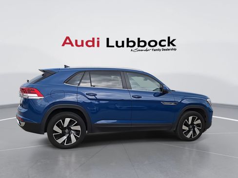 Used 2025 Volkswagen Atlas Cross Sport SE FWD image 9