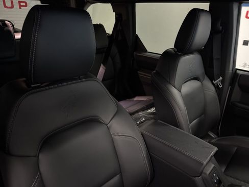 New 2025 Ford Bronco Outer Banks w/ Black Appearance Package image 36