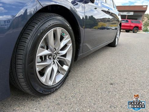 Used 2019 Toyota Avalon XLE w/ Moonroof Package FWD image 14